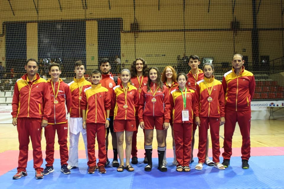 2 oros, 2 platas y 2 bronces, segundos por equipos en junior masculino, en el III Open Internacional Don Quijote