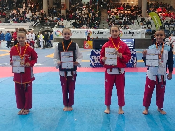 Erika Rodríguez y Sara Pérez se cuelgan el bronce en el Nacional de Clubs en Alicante